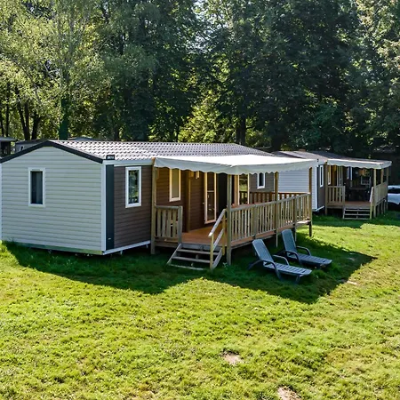 Flower De Rouffiac Campsite *