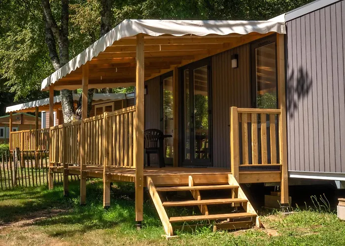 Flower De Rouffiac キャンプ場